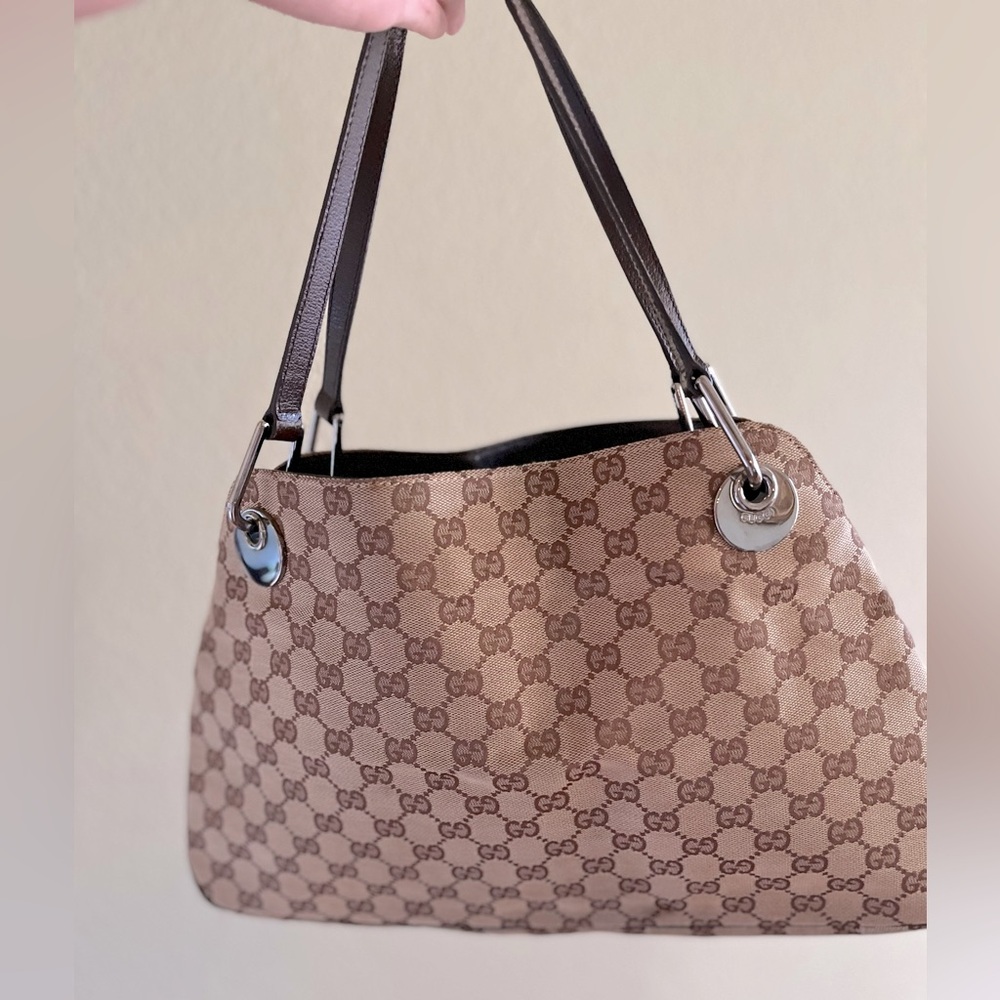 Gucci Eclipse Shoulder Bag - Picture 5 of 11